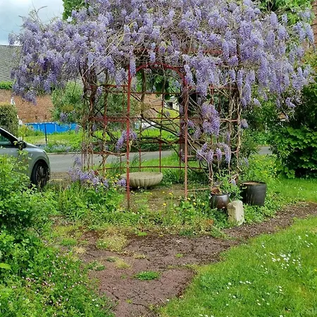 Le Petit Chateau Avesnois - Avec Terrasse Vue Sur Le Jardin *