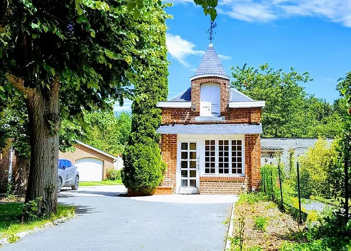 Le Petit Chateau Avesnois - Avec Terrasse Vue Sur Le Jardin *