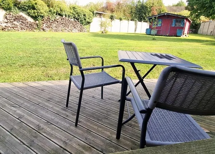 Le Petit Chateau Avesnois - Avec Terrasse Vue Sur Le Jardin Apartment Avesnes-sur-Helpe